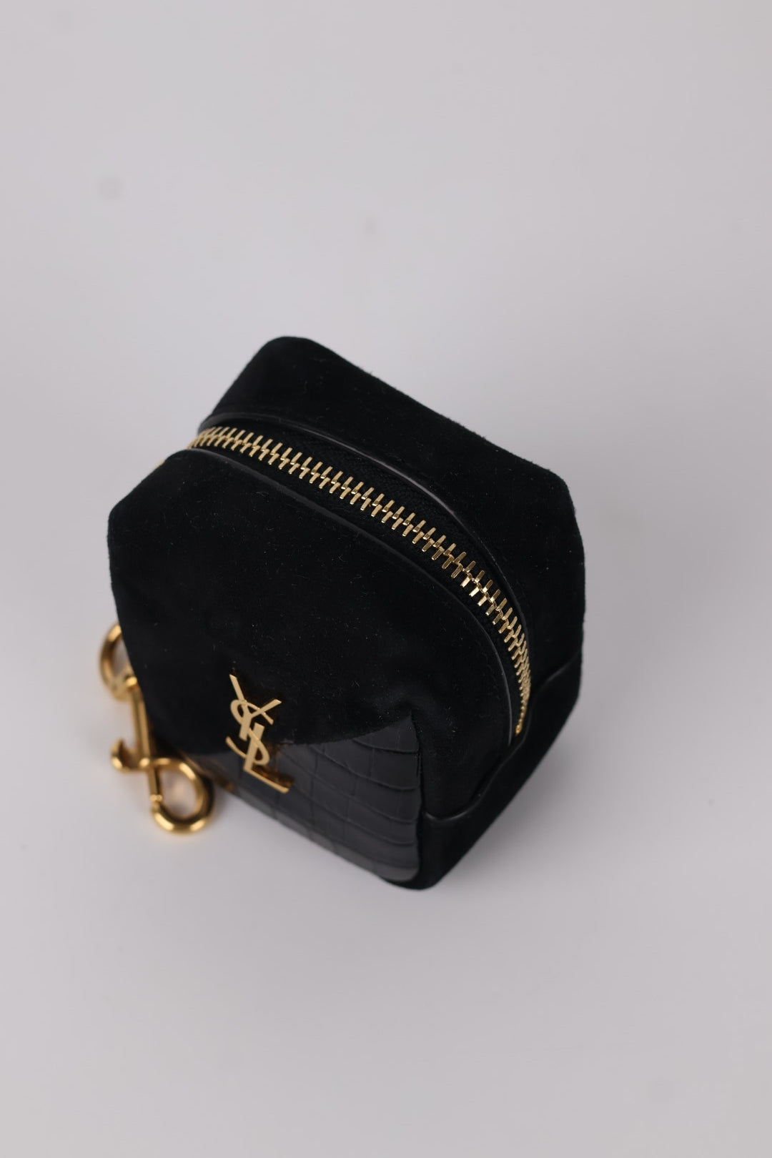 Saint Laurent Pouch