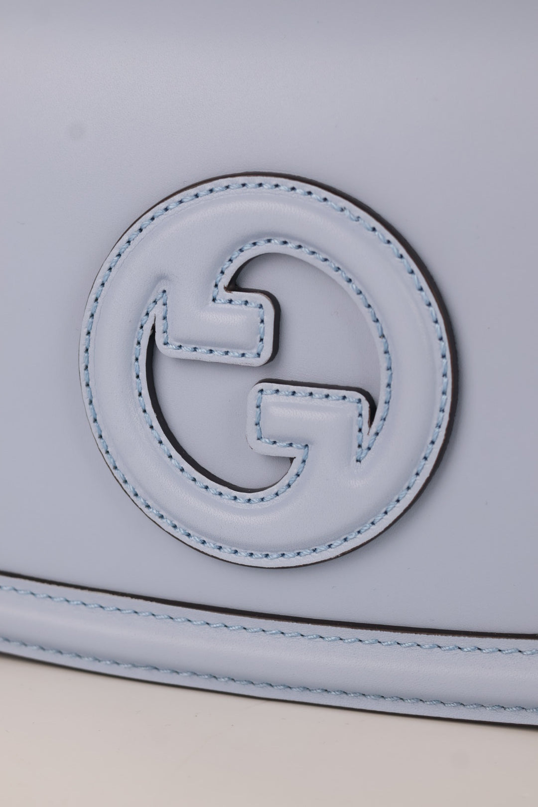 Gucci Blondie Media in Pelle