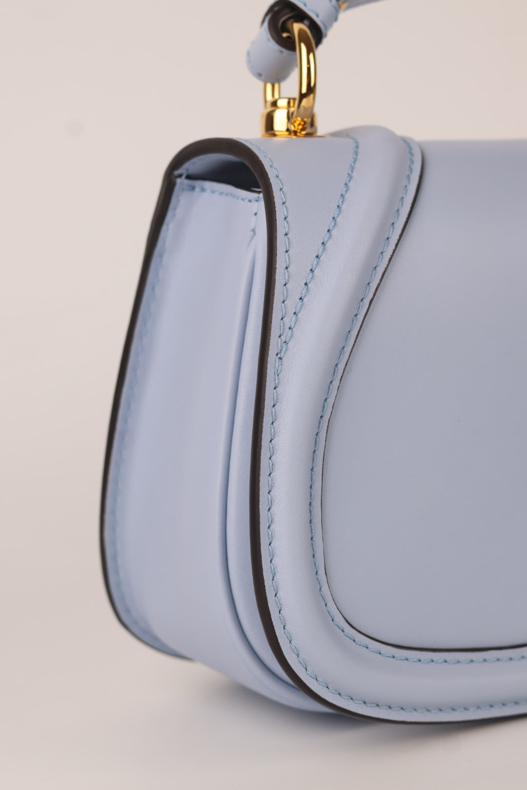 Gucci Blondie Media in Pelle