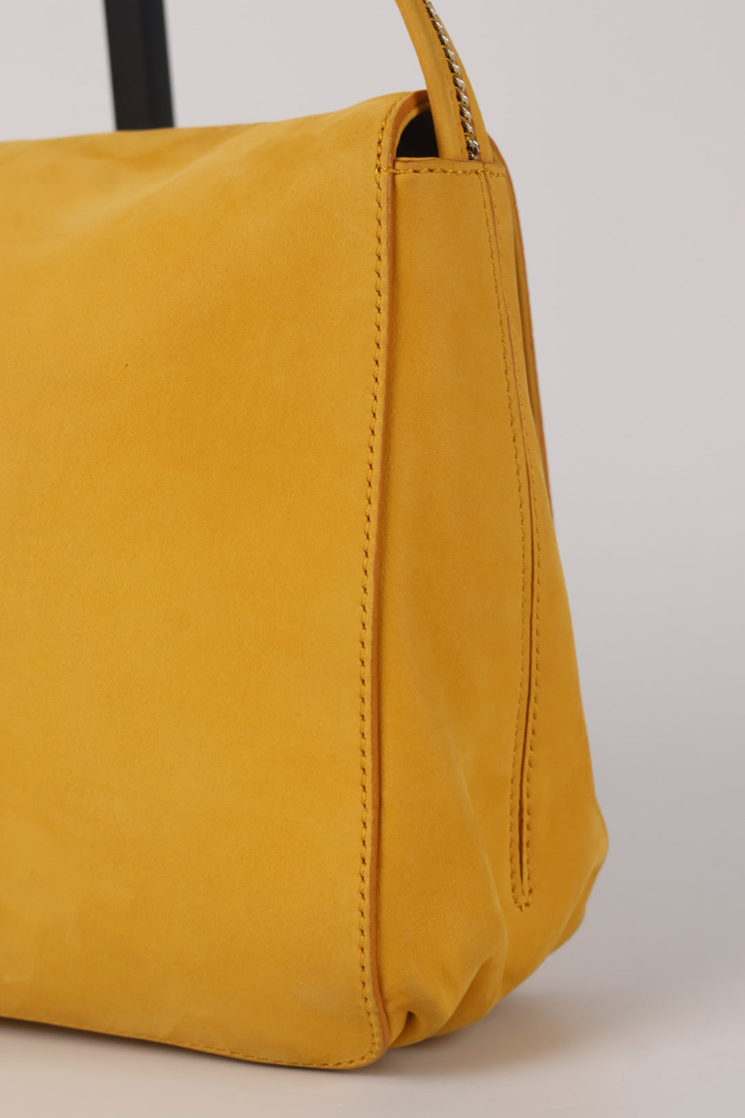 Fendi a Spalla in Suede