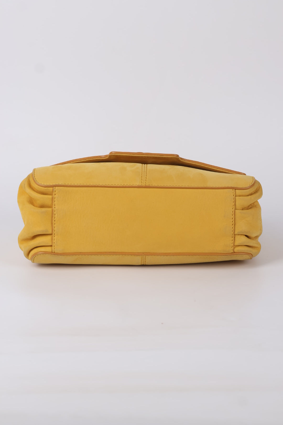 Fendi a Spalla in Suede