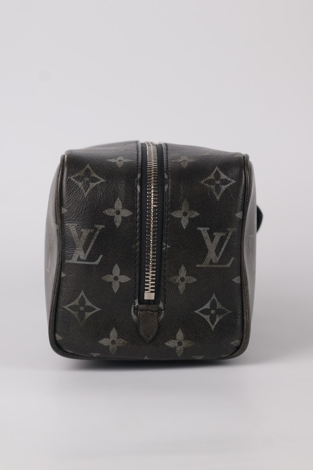Louis Vuitton Dopp Kit Locker Eclipse