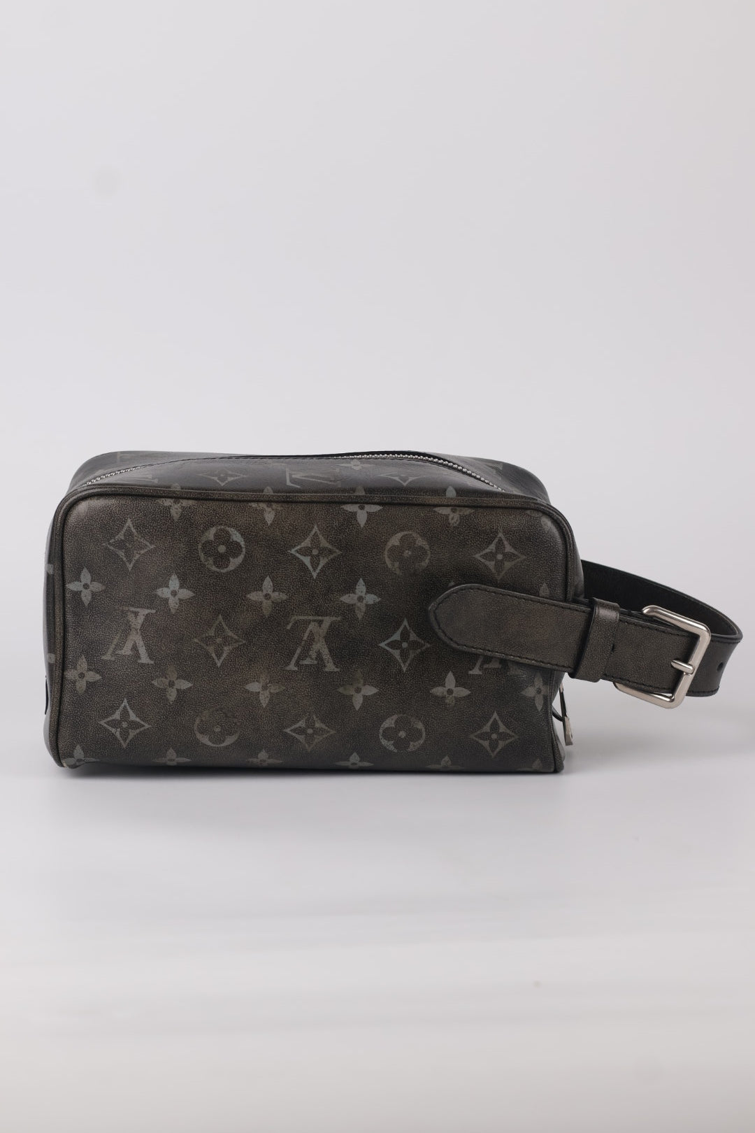Louis Vuitton Dopp Kit Locker Eclipse