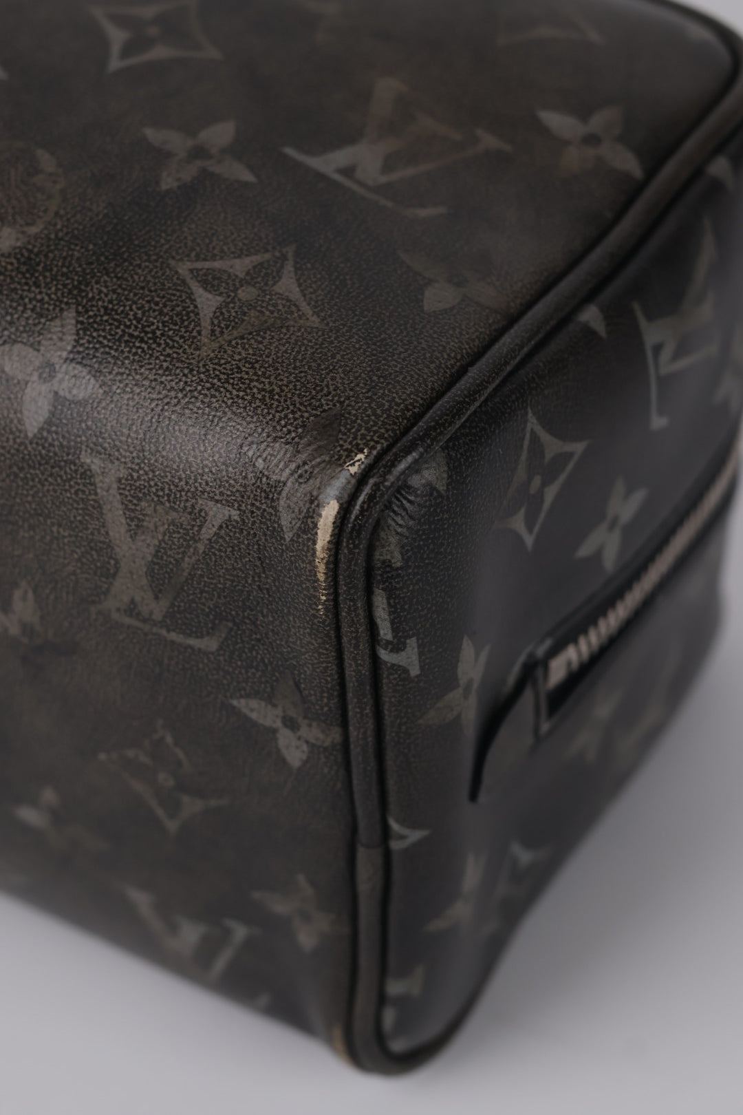 Louis Vuitton Dopp Kit Locker Eclipse
