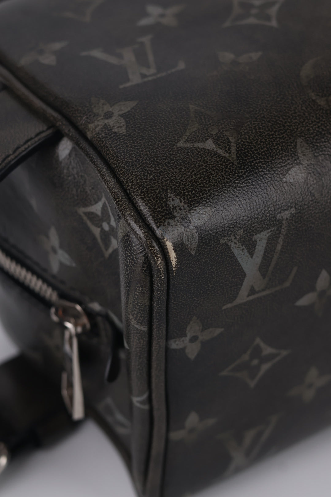 Louis Vuitton Dopp Kit Locker Eclipse
