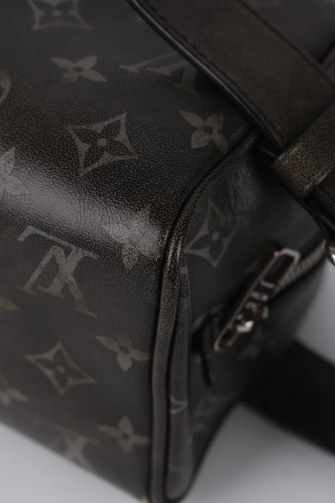 Louis Vuitton Dopp Kit Locker Eclipse
