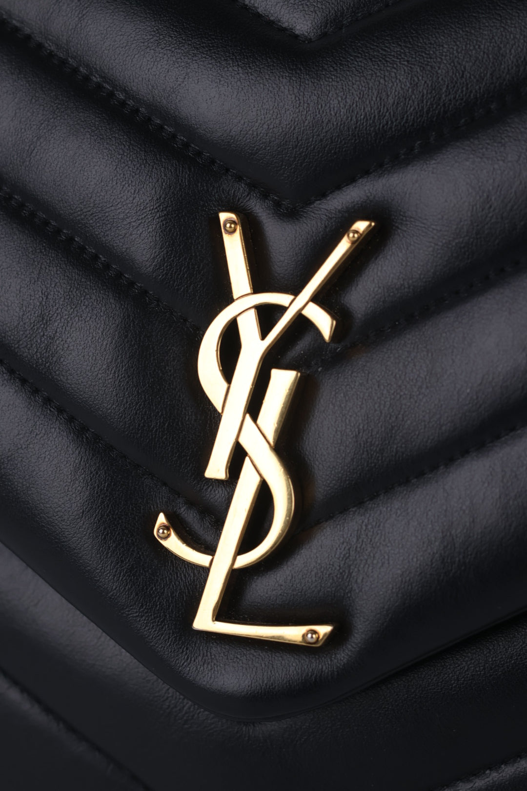 Saint Laurent Lou Lou Media