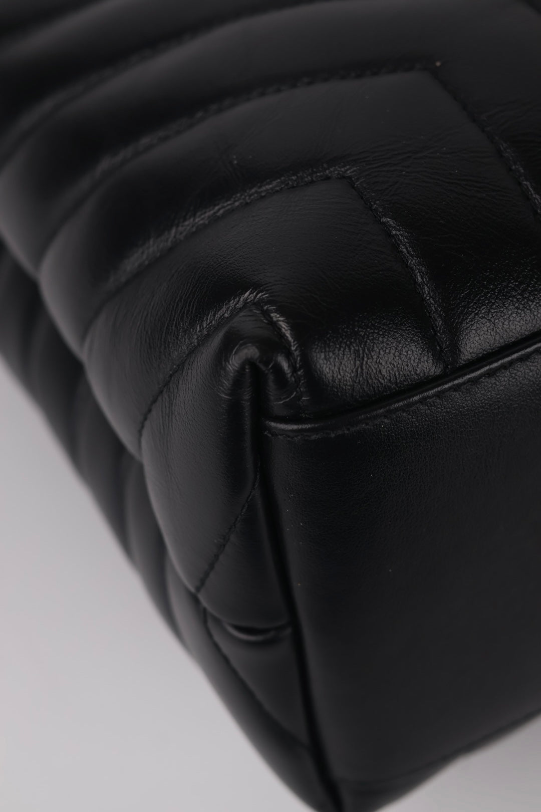 Saint Laurent Lou Lou Media